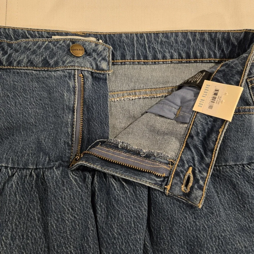 NWT Dakota Blue Juniors Bubble Gathered Hem Blue Jean Mini Skirt Size‎ Large